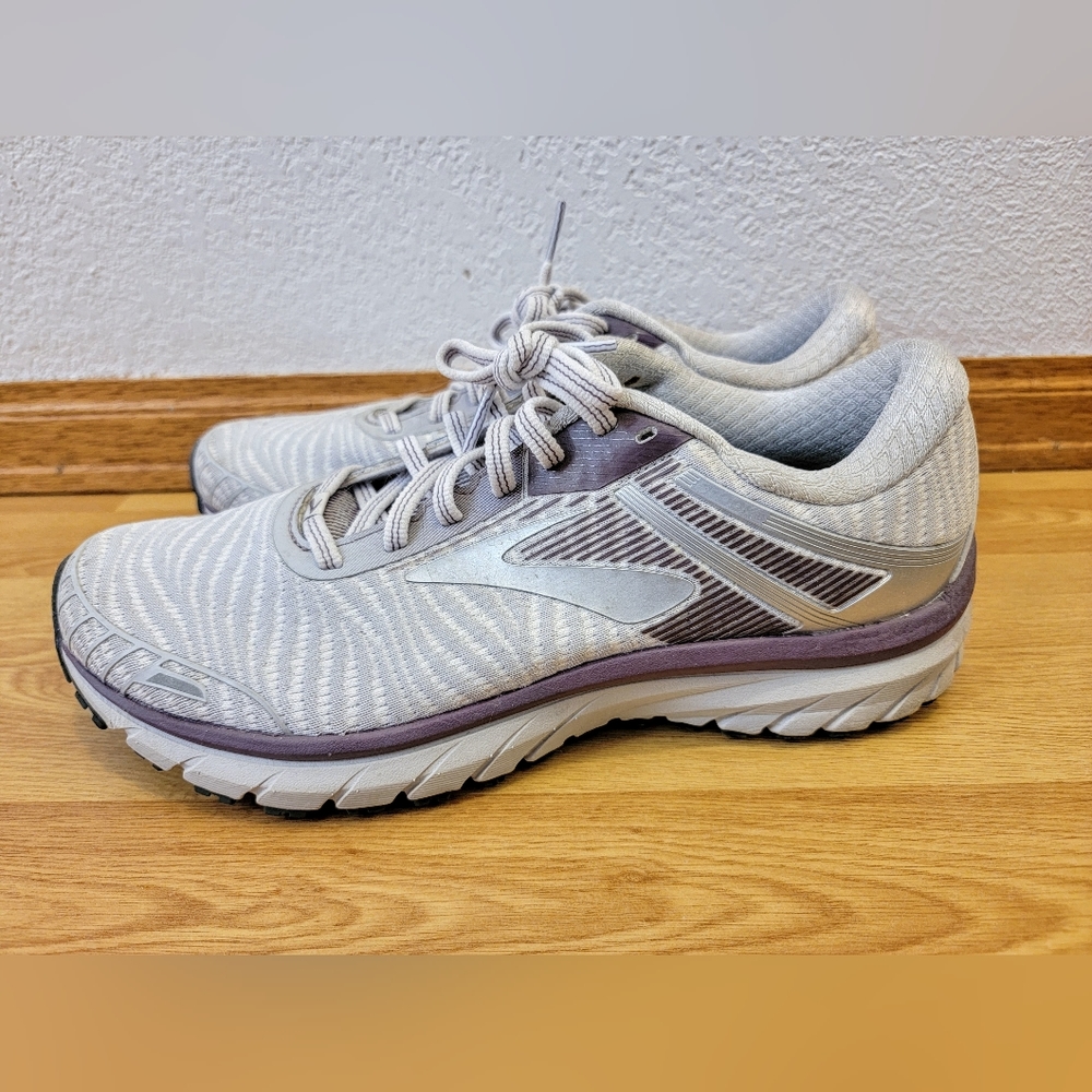 Brooks adrenaline 18